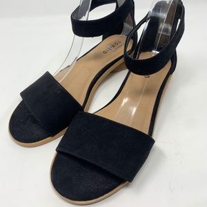 Torrid Mini Heels Sandal Size 9 Black Faux Suede